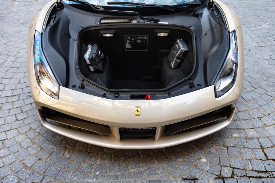 Багажник Ferrari 488 Spider Sleek Beauty (233572) 2018 года  (фото 13 из 22)
